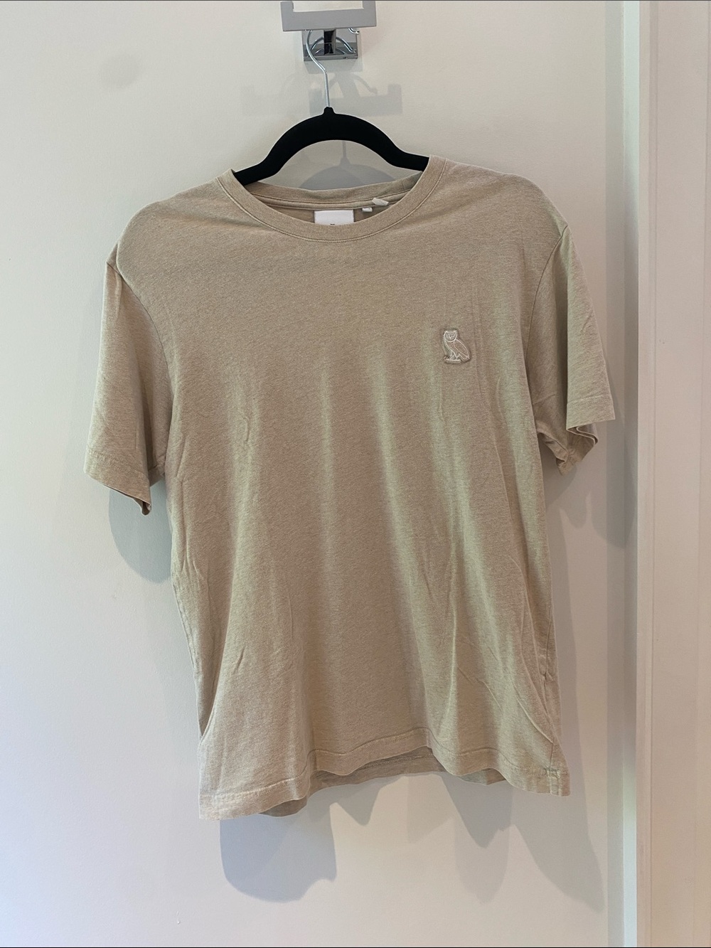 OVO Men's Short Sleeve Crew Neck T-Shirt in Beige with Subtle Embroidery